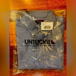 UNTUCKIT BUTTON DOWN SHIRT SIZE SMALL TRADITIONAL FIT NWT